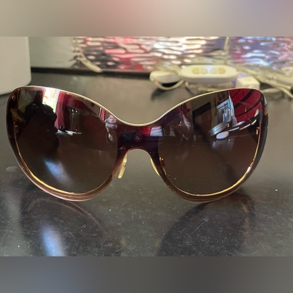 CHANEL Quilted Sunglasses 4159 - Picture 3 of 14